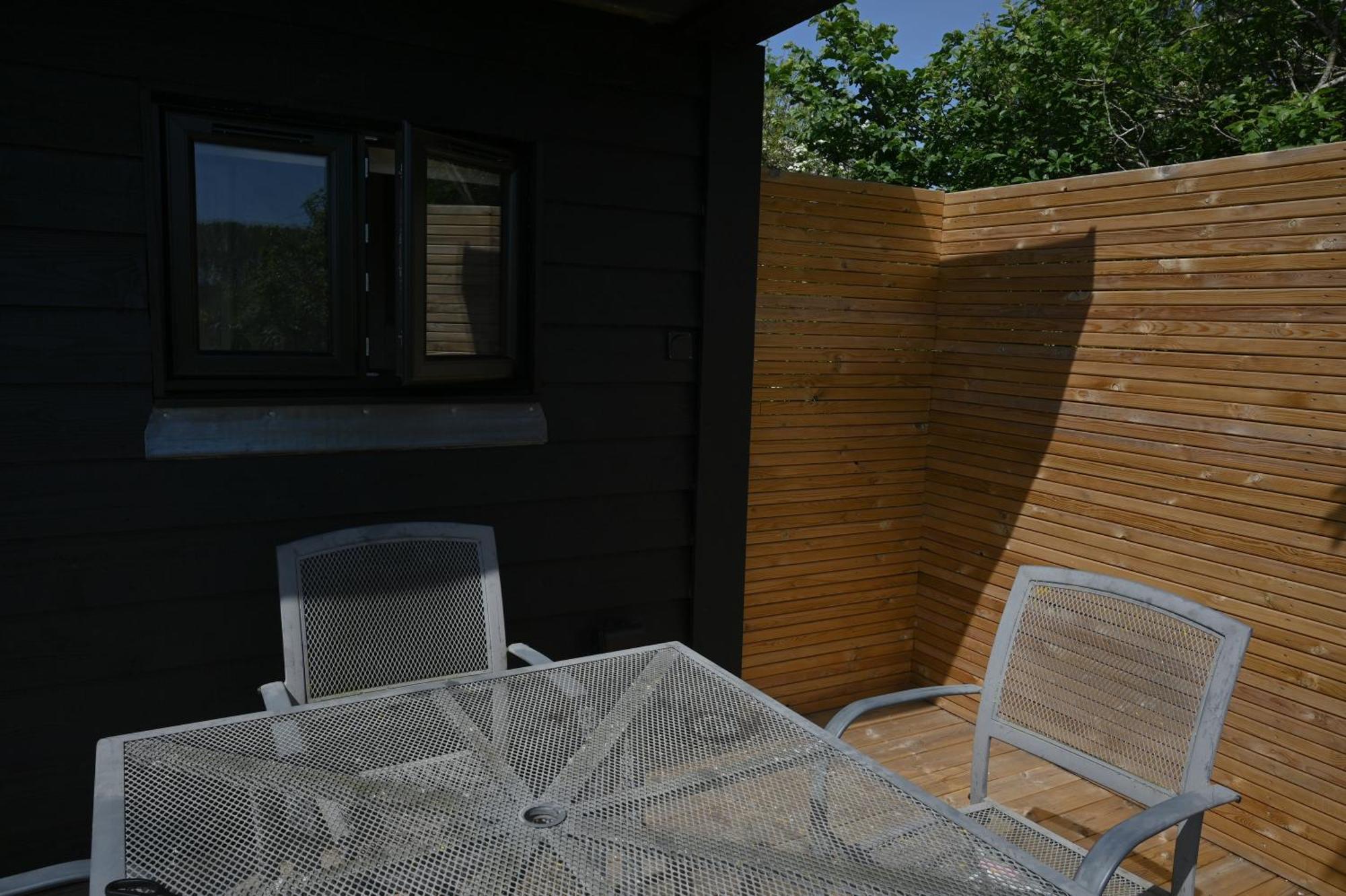 The Hut - A Shepherd'S Hut On Our Family Farm In Warwickshire Hotel Evesham Exterior photo